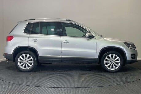 Volkswagen Tiguan 2.0 TDI BlueMotion Tech Match SUV 5dr Diesel Manual 4WD Euro 5 (s/s) (140 p 8