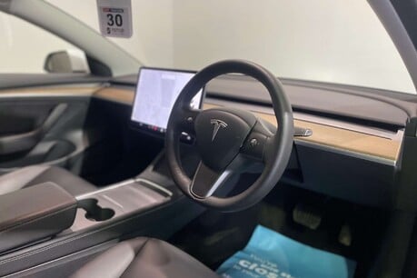 Tesla Model 3 Standard Range Plus Saloon 4dr Electric Auto RWD (241 bhp) 9