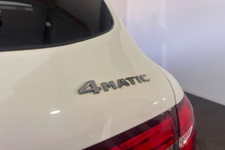 Mercedes-Benz GLC 2.1 GLC220d AMG Line (Premium Plus) SUV 5dr Diesel G-Tronic 4MATIC Euro 6 ( 62