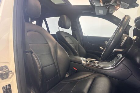 Mercedes-Benz GLC 2.1 GLC220d AMG Line (Premium Plus) SUV 5dr Diesel G-Tronic 4MATIC Euro 6 ( 15