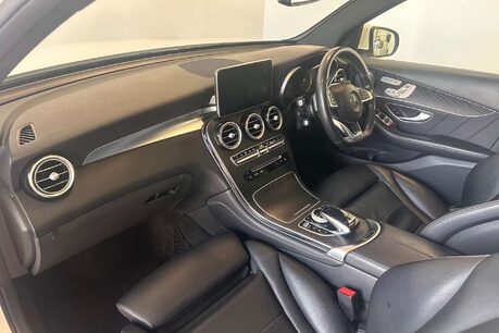 Mercedes-Benz GLC 2.1 GLC220d AMG Line (Premium Plus) SUV 5dr Diesel G-Tronic 4MATIC Euro 6 ( 58