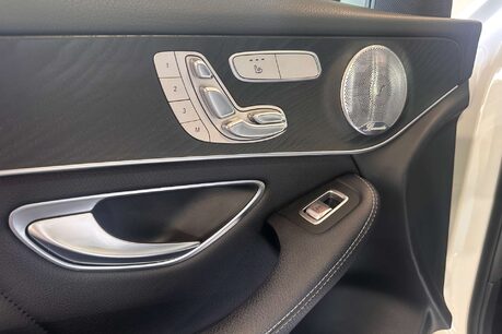 Mercedes-Benz GLC 2.1 GLC220d AMG Line (Premium Plus) SUV 5dr Diesel G-Tronic 4MATIC Euro 6 ( 57