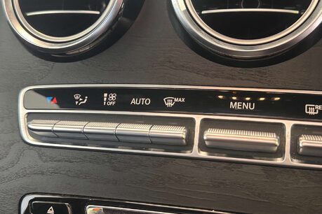 Mercedes-Benz GLC 2.1 GLC220d AMG Line (Premium Plus) SUV 5dr Diesel G-Tronic 4MATIC Euro 6 ( 38