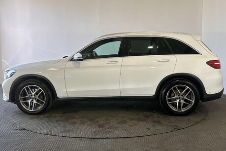 Mercedes-Benz GLC 2.1 GLC220d AMG Line (Premium Plus) SUV 5dr Diesel G-Tronic 4MATIC Euro 6 ( 4