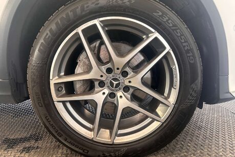 Mercedes-Benz GLC 2.1 GLC220d AMG Line (Premium Plus) SUV 5dr Diesel G-Tronic 4MATIC Euro 6 ( 64