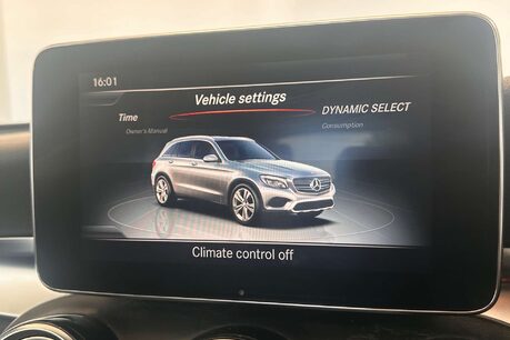 Mercedes-Benz GLC 2.1 GLC220d AMG Line (Premium Plus) SUV 5dr Diesel G-Tronic 4MATIC Euro 6 ( 29