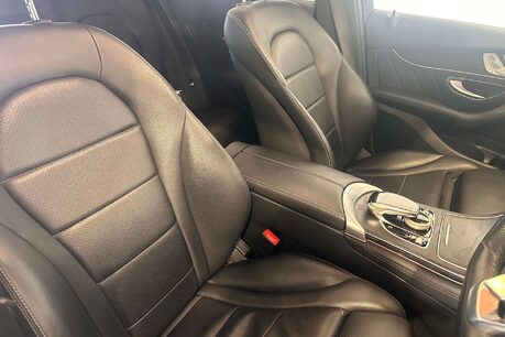 Mercedes-Benz GLC 2.1 GLC220d AMG Line (Premium Plus) SUV 5dr Diesel G-Tronic 4MATIC Euro 6 ( 42