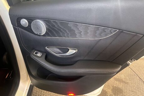 Mercedes-Benz GLC 2.1 GLC220d AMG Line (Premium Plus) SUV 5dr Diesel G-Tronic 4MATIC Euro 6 ( 45