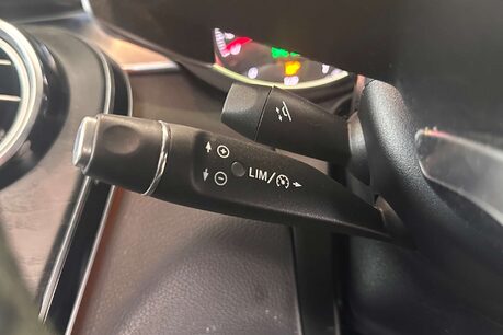 Mercedes-Benz GLC 2.1 GLC220d AMG Line (Premium Plus) SUV 5dr Diesel G-Tronic 4MATIC Euro 6 ( 25