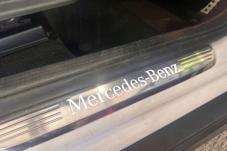 Mercedes-Benz GLC 2.1 GLC220d AMG Line (Premium Plus) SUV 5dr Diesel G-Tronic 4MATIC Euro 6 ( 17