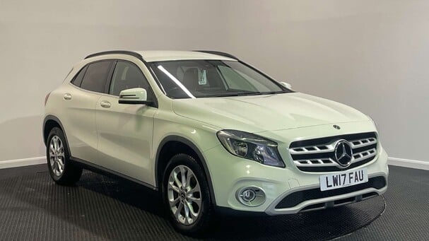 Mercedes-Benz GLA 2.1 GLA200d SE SUV 5dr Diesel Manual Euro 6 (s/s) (136 ps) Service History