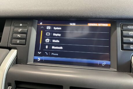 Land Rover Discovery Sport 2.0 TD4 SE Tech SUV 5dr Diesel Auto 4WD Euro 6 (s/s) (180 ps) 24