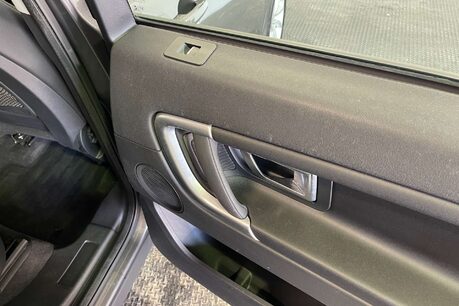 Land Rover Discovery Sport 2.0 TD4 SE Tech SUV 5dr Diesel Auto 4WD Euro 6 (s/s) (180 ps) 40