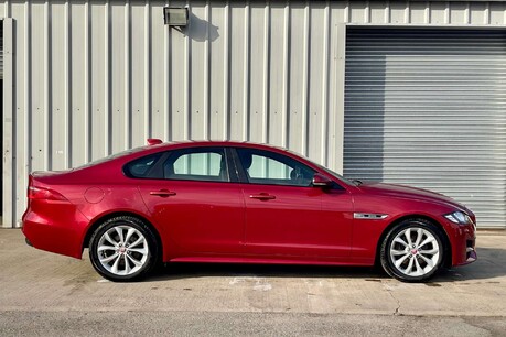 Jaguar XF 2.0d R-Sport Saloon 4dr Diesel Auto Euro 6 (s/s) (180 ps)