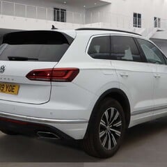 Volkswagen Touareg 3.0 TDI V6 SEL SUV 5dr Diesel Tiptronic 4Motion Euro 6 (s/s) (231 ps) 7