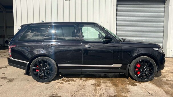 Land Rover Range Rover 4.4 SD V8 Autobiography SUV 5dr Diesel Auto 4WD Euro 5 (339 ps) Service History