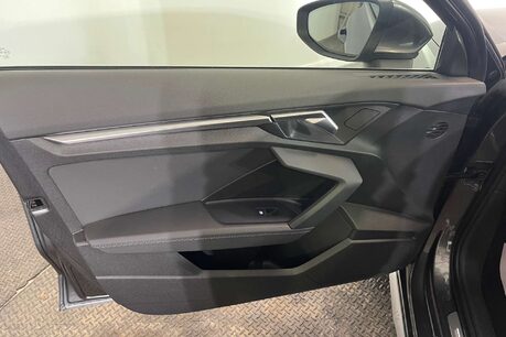 Audi A3 1.4 TFSIe 40 S line Sportback 5dr Petrol Plug-in Hybrid S Tronic Euro 6 (s/ 39