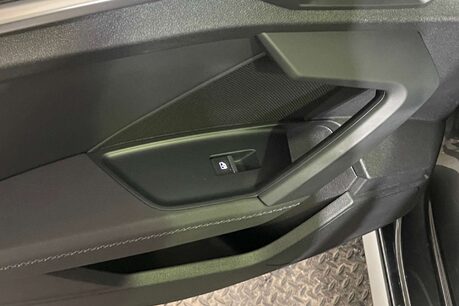 Audi A3 1.4 TFSIe 40 S line Sportback 5dr Petrol Plug-in Hybrid S Tronic Euro 6 (s/ 36