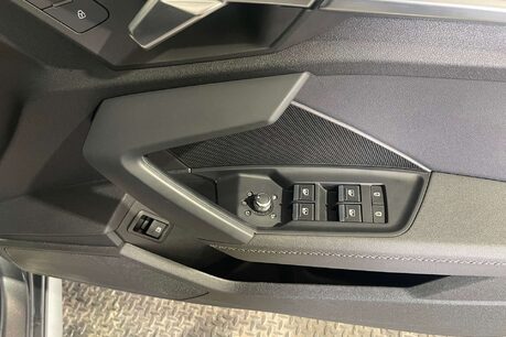 Audi A3 1.4 TFSIe 40 S line Sportback 5dr Petrol Plug-in Hybrid S Tronic Euro 6 (s/ 11