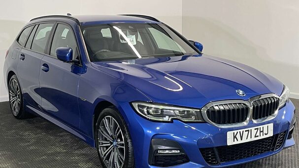 BMW 3 Series 2.0 330e 12kWh M Sport Touring 5dr Petrol Plug-in Hybrid Auto Euro 6 (s/s)  Service History