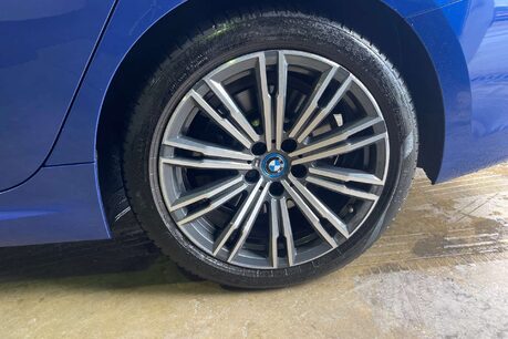 BMW 3 Series 2.0 330e 12kWh M Sport Touring 5dr Petrol Plug-in Hybrid Auto Euro 6 (s/s)  46