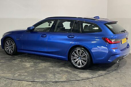 BMW 3 Series 2.0 330e 12kWh M Sport Touring 5dr Petrol Plug-in Hybrid Auto Euro 6 (s/s)  5