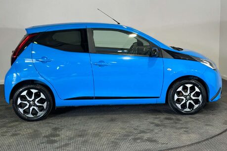 Toyota Aygo 1.0 VVT-i x-trend Hatchback 5dr Petrol Manual Euro 6 (71 ps) 8