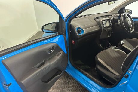 Toyota Aygo 1.0 VVT-i x-trend Hatchback 5dr Petrol Manual Euro 6 (71 ps) 33