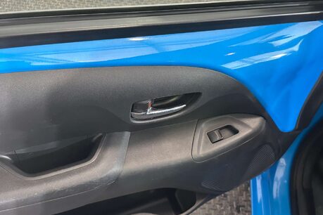 Toyota Aygo 1.0 VVT-i x-trend Hatchback 5dr Petrol Manual Euro 6 (71 ps) 35