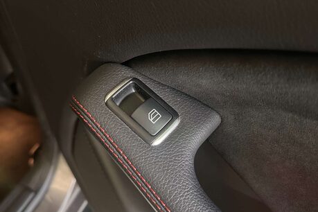 Mercedes-Benz GLA 1.6 GLA200 AMG Line (Premium Plus) SUV 5dr Petrol Manual Euro 6 (s/s) (156  44