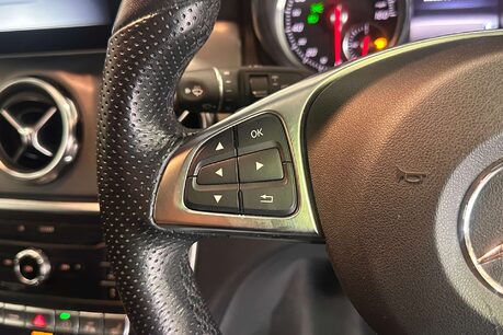 Mercedes-Benz GLA 1.6 GLA200 AMG Line (Premium Plus) SUV 5dr Petrol Manual Euro 6 (s/s) (156  20