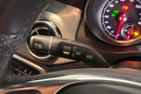 Mercedes-Benz GLA 1.6 GLA200 AMG Line (Premium Plus) SUV 5dr Petrol Manual Euro 6 (s/s) (156  21