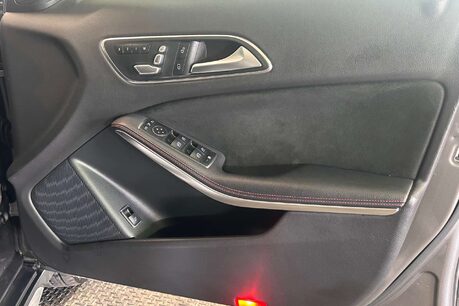 Mercedes-Benz GLA 1.6 GLA200 AMG Line (Premium Plus) SUV 5dr Petrol Manual Euro 6 (s/s) (156  10