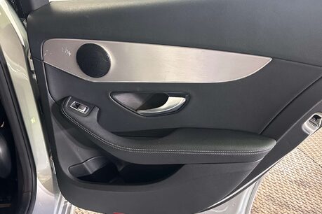 Mercedes-Benz C Class 2.0 C300de 13.5kWh Sport Edition Estate 5dr Diesel Plug-in Hybrid G-Tronic+ 42