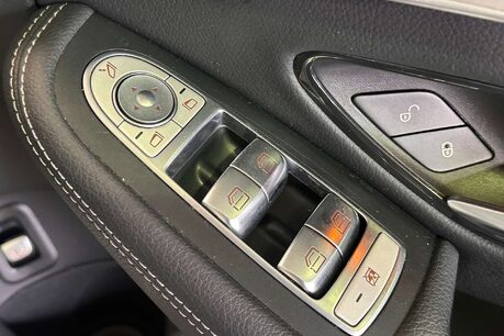 Mercedes-Benz C Class 2.0 C300de 13.5kWh Sport Edition Estate 5dr Diesel Plug-in Hybrid G-Tronic+ 12