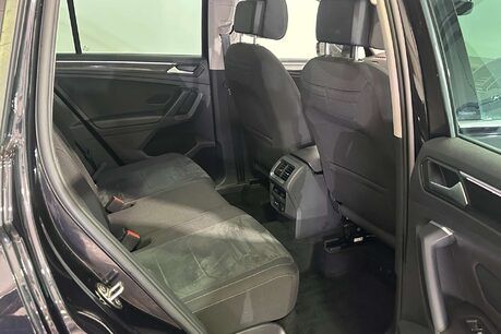 Volkswagen Tiguan 2.0 TDI Elegance SUV 5dr Diesel DSG Euro 6 (s/s) (150 ps) 39