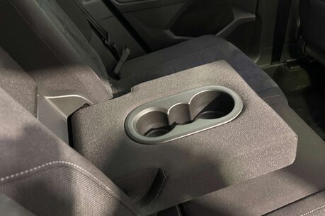 Volkswagen Tiguan 2.0 TDI Elegance SUV 5dr Diesel DSG Euro 6 (s/s) (150 ps) 44