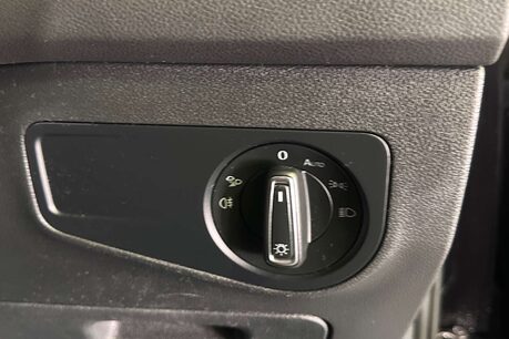 Volkswagen Tiguan 2.0 TDI Elegance SUV 5dr Diesel DSG Euro 6 (s/s) (150 ps) 16