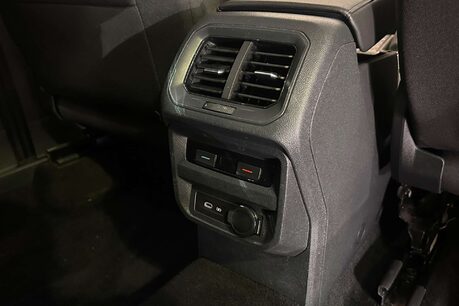 Volkswagen Tiguan 2.0 TDI Elegance SUV 5dr Diesel DSG Euro 6 (s/s) (150 ps) 43