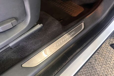 Jaguar E-Pace 2.0 D150 R-Dynamic S SUV 5dr Diesel Auto AWD Euro 6 (s/s) (150 ps) 15
