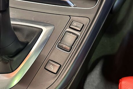 BMW 2 Series 2.0 220i M Sport Convertible 2dr Petrol Auto Euro 6 (s/s) (184 ps) 39