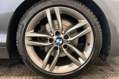 BMW 2 Series 2.0 220i M Sport Convertible 2dr Petrol Auto Euro 6 (s/s) (184 ps) 53