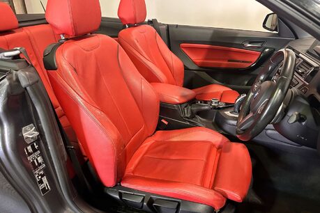 BMW 2 Series 2.0 220i M Sport Convertible 2dr Petrol Auto Euro 6 (s/s) (184 ps) 13
