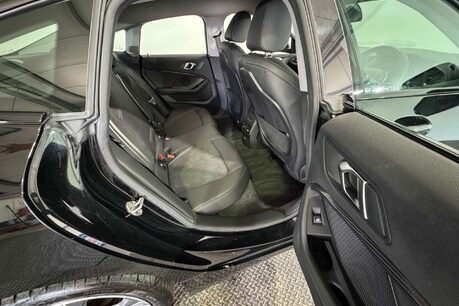 BMW 2 Series 1.5 218i Sport (LCP) Saloon 4dr Petrol Manual Euro 6 (s/s) (136 ps) 46