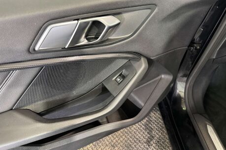 BMW 2 Series 1.5 218i Sport (LCP) Saloon 4dr Petrol Manual Euro 6 (s/s) (136 ps) 62