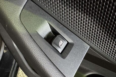 BMW 2 Series 1.5 218i Sport (LCP) Saloon 4dr Petrol Manual Euro 6 (s/s) (136 ps) 52