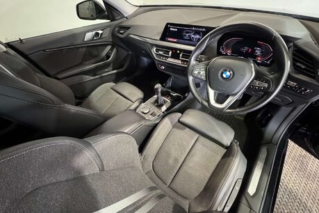 BMW 2 Series 1.5 218i Sport (LCP) Saloon 4dr Petrol Manual Euro 6 (s/s) (136 ps) 10