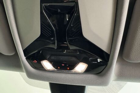 BMW 2 Series 1.5 218i Sport (LCP) Saloon 4dr Petrol Manual Euro 6 (s/s) (136 ps) 38