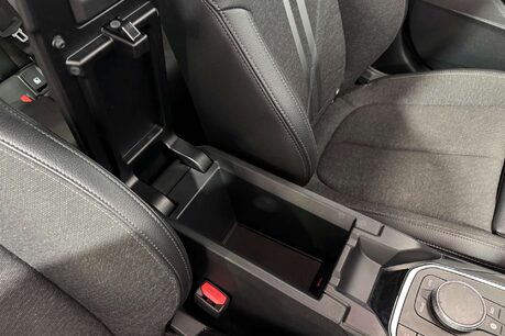 BMW 2 Series 1.5 218i Sport (LCP) Saloon 4dr Petrol Manual Euro 6 (s/s) (136 ps) 44