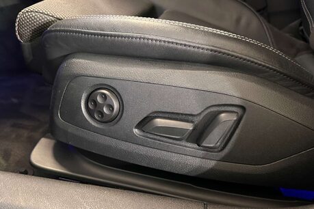 Audi A4 2.0 TDI S line Saloon 4dr Diesel S Tronic Euro 6 (s/s) (150 ps) 63